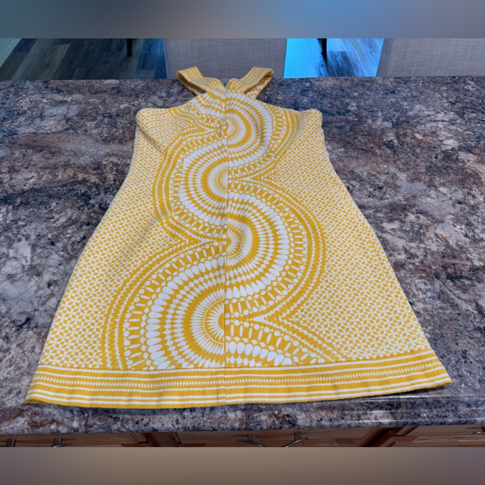 Women’s Taylor Yellow and White Patterned Dress - Picture 3 of 7